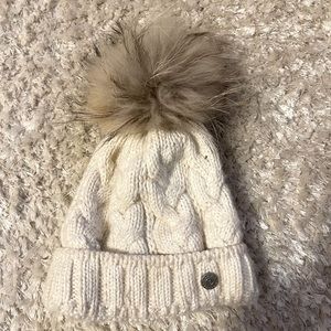 Knit hat with removable Pom Pom